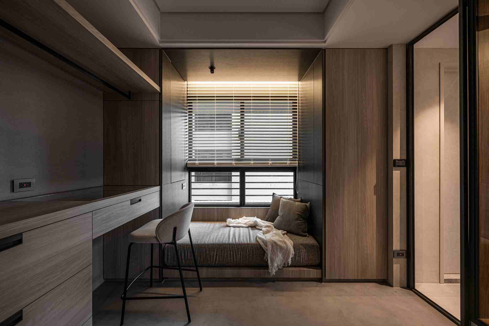 L House